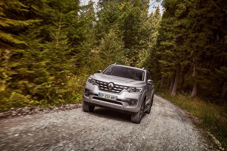 Renault Alaskan 2017 года  (WW) (фото 42 из 141)